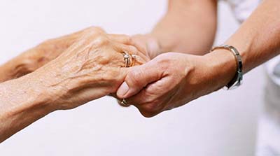 Bloomington-Elder-Care-Caregiver-Services